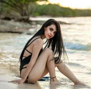 Roses are red violets are blue this is my hottest i m all for you