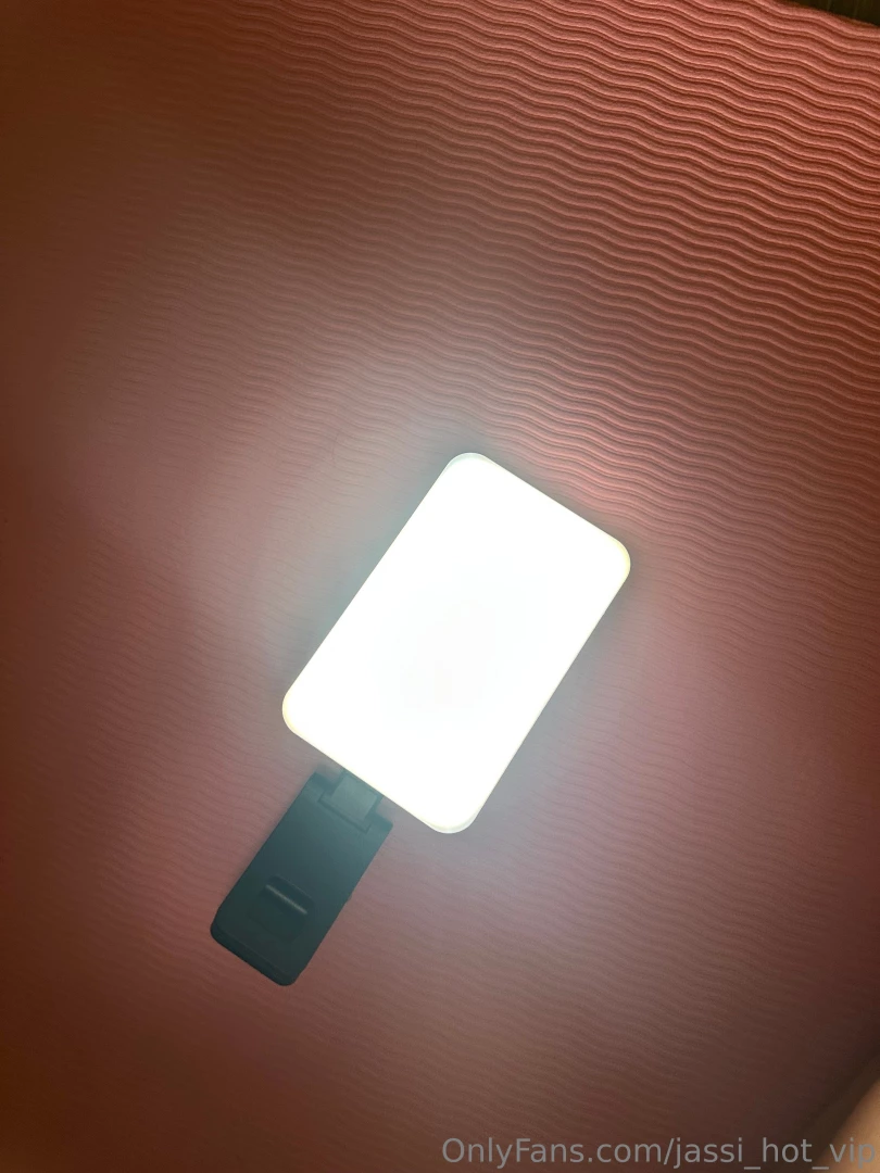 So that you can see me even better from now on i bought myself a light 