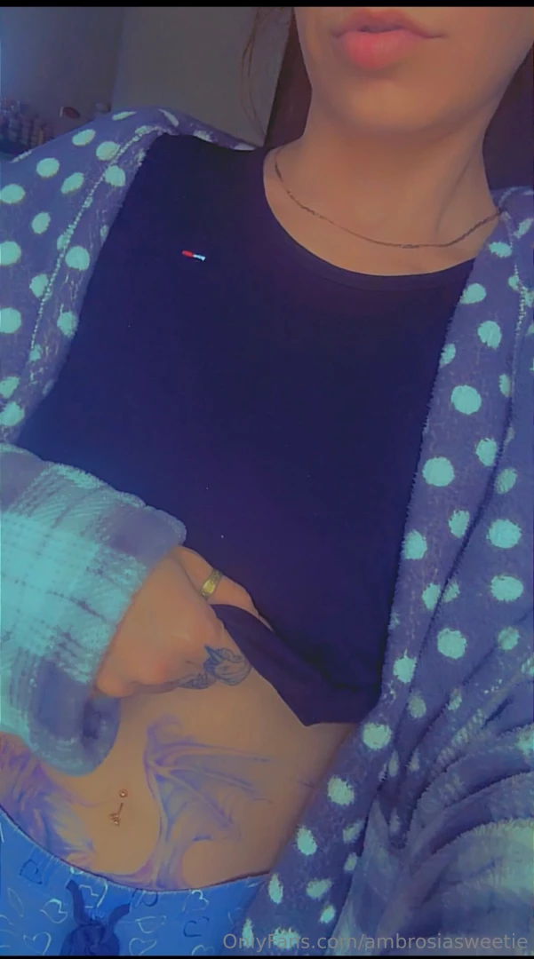 Some tiddies 