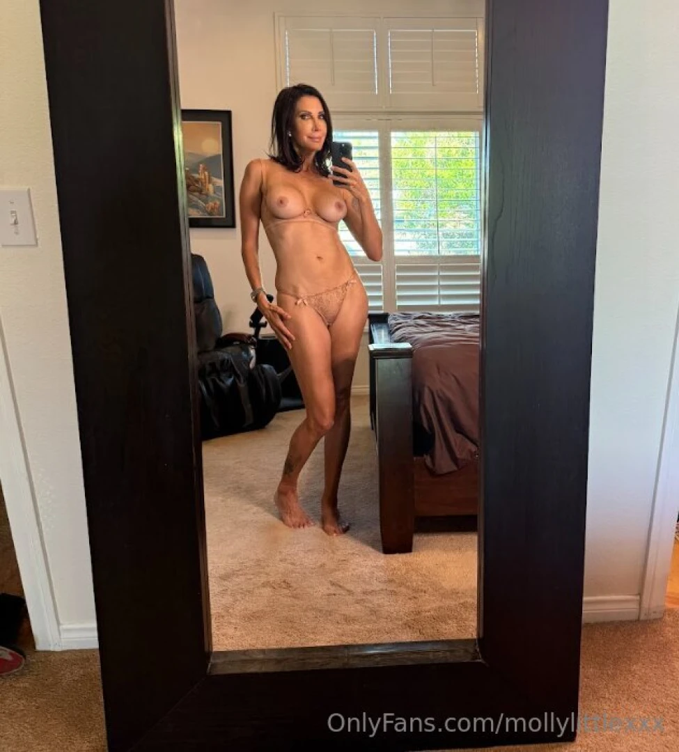 Attention all milf-lovers give it up for the queen the one and only part 16 