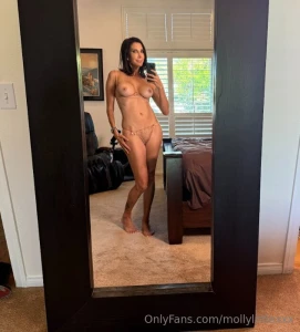 Attention all milf-lovers give it up for the queen the one and only part 16