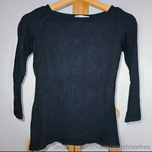 Este top con mi olor ya tiene due o pideme mi ropa usada y disfruta