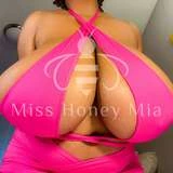 Miss Honey Mia 🍯