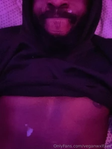 That nut really be shxxtin