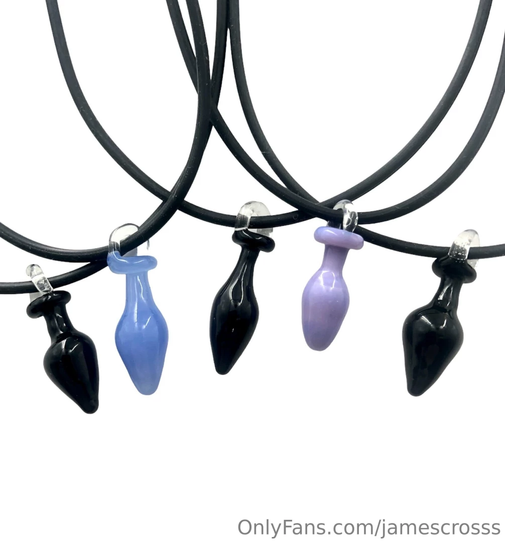 Just some hand made glass plug pendents working on bringing some kinky part 2 