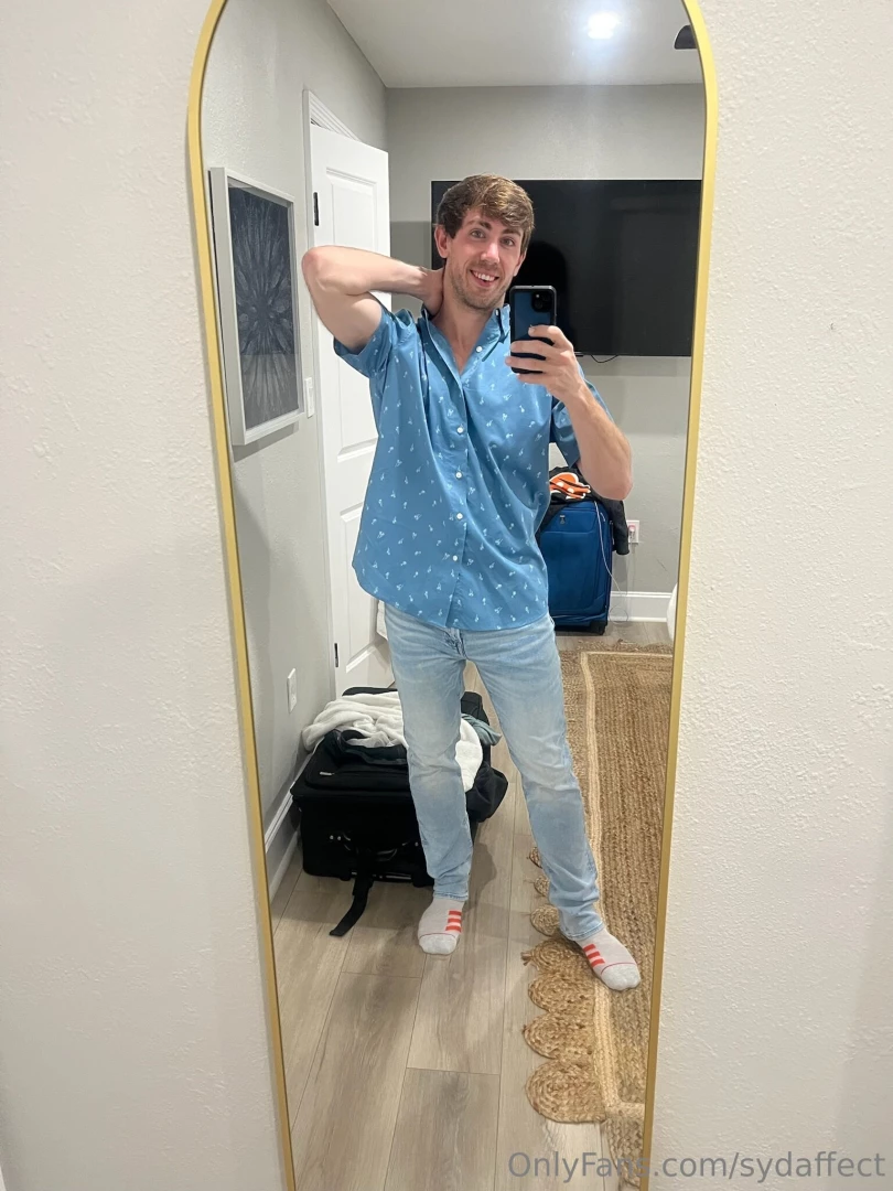 More vacation pics shirt up or down 