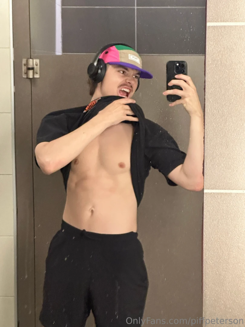 Check ur dm s today let s get freaky 