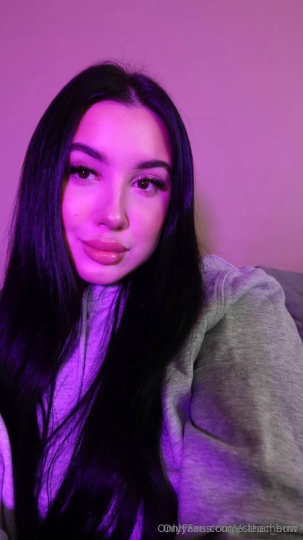 She can be your next fave girl since my girl got it all dm her and she 