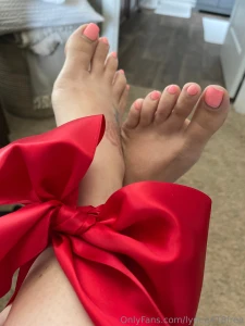 Marry christmas come unwrap me part 2