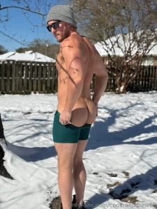 Showing off for the snow