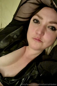 Happy christmas eve come unwrap me x