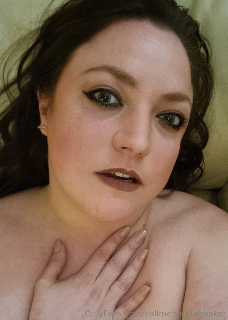 Is it wrong to just really want a cock in my mouth right now 