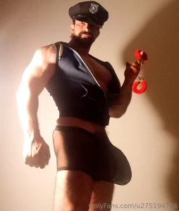 Hold your hands up and surrender i can be the good or the bad cop that part 3