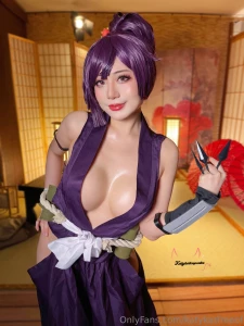 Do you like some oiled up boobas