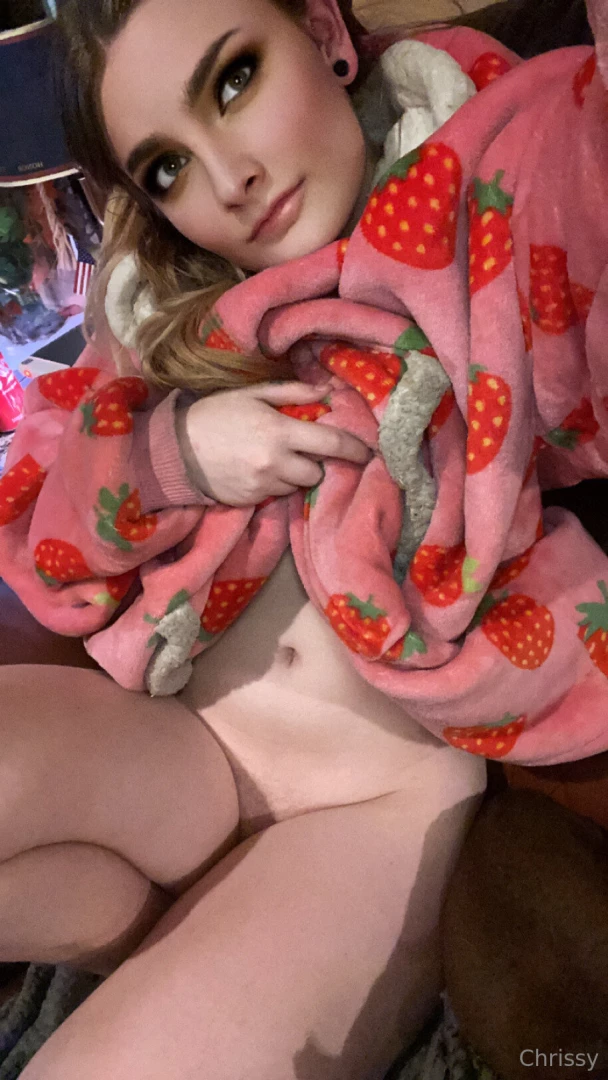 I m so horny i want to seduce daddy like this post if i should go live 