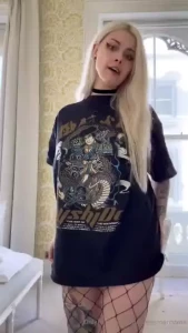 Censored i m in nothing but a pair of fishnets and an oversized tshirt