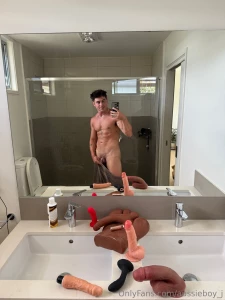 Weekend treats dm me which one you want me to play with