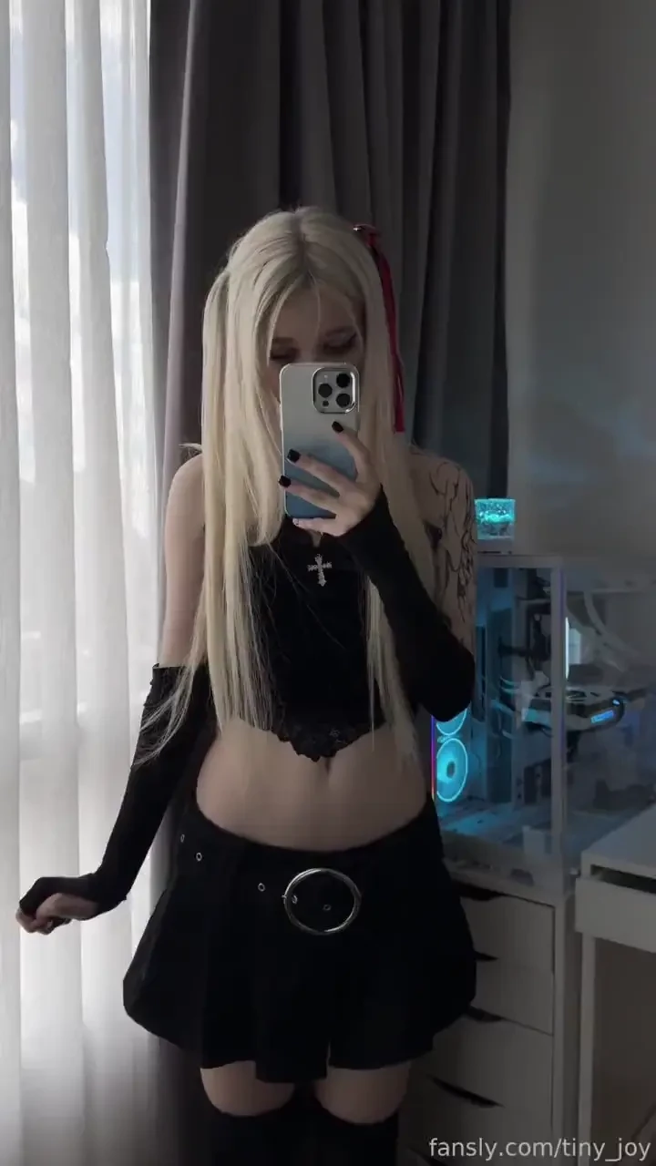 What do you think of my outfit what thoughts come to mind when you see 