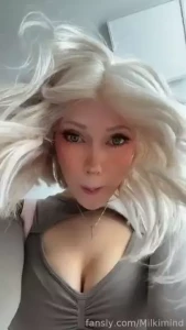 If u tell me his name i m gonna give him a little kiss deal cute