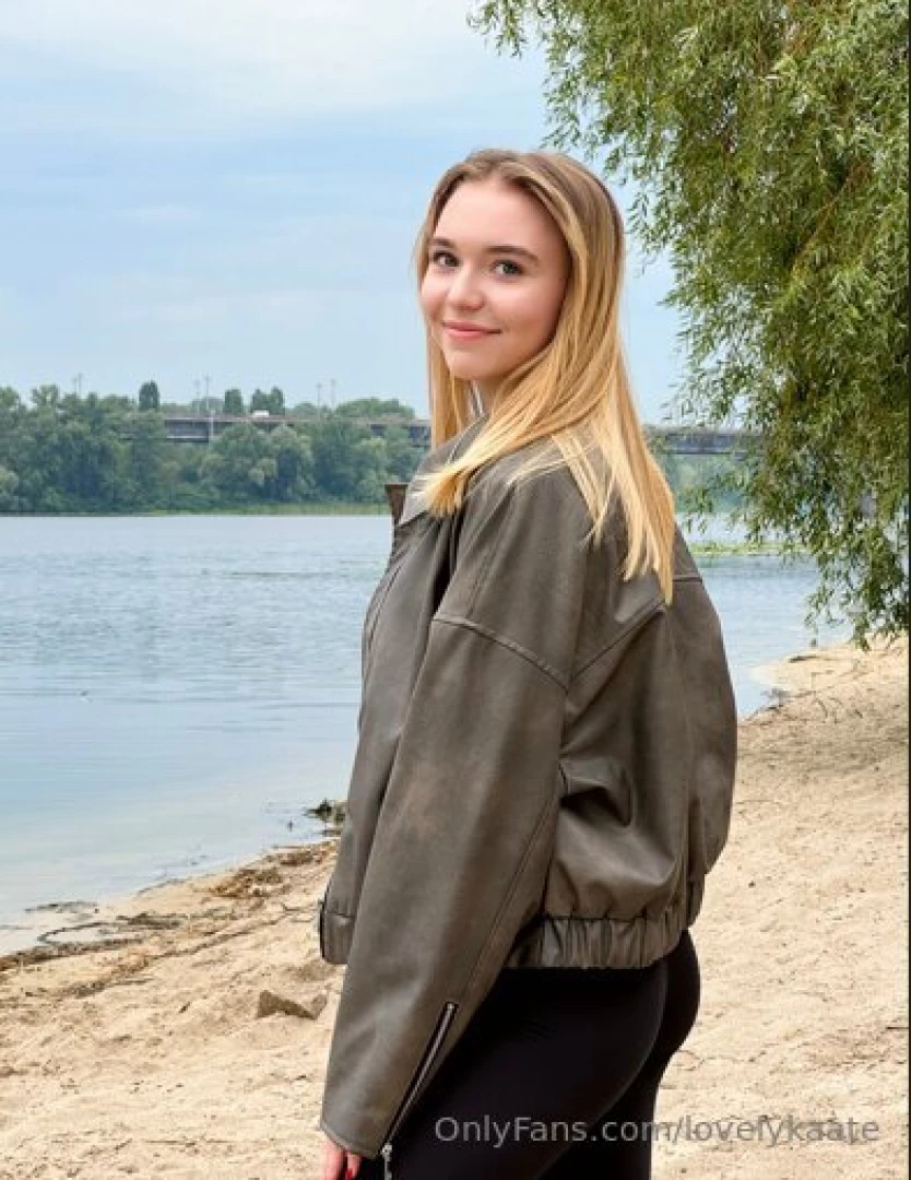 Victoria_lewis mysterious babe victoria_lewis wants to show you what part 160 