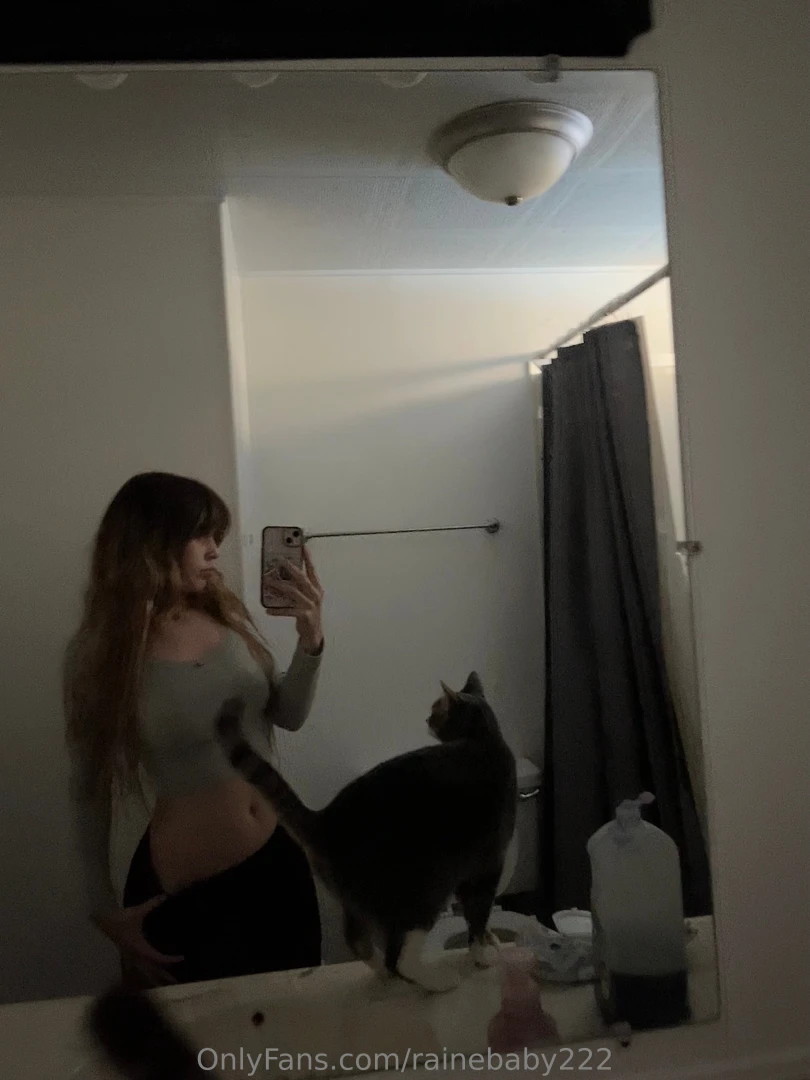 Kitttttyyyyy and no not my pretty kitty for once part 1 