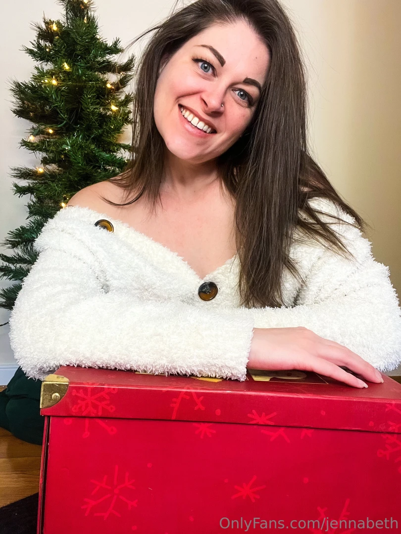 Let s decorate the tree together part 4 