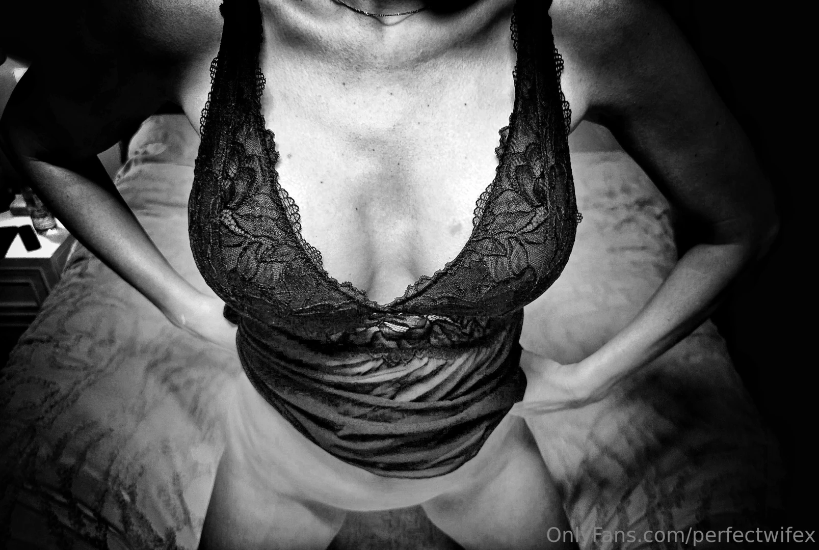Titty tuesday with no panties 