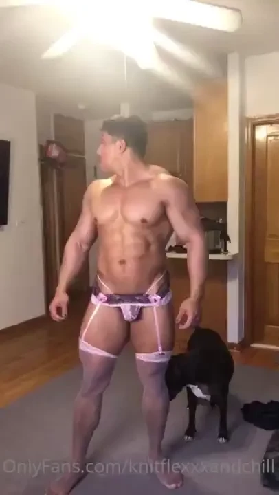Pretty in pink send me links to stuff you wanna see me in i wanna do 
