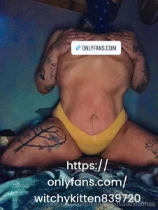 Baddies always have baddie friends go check out my girl