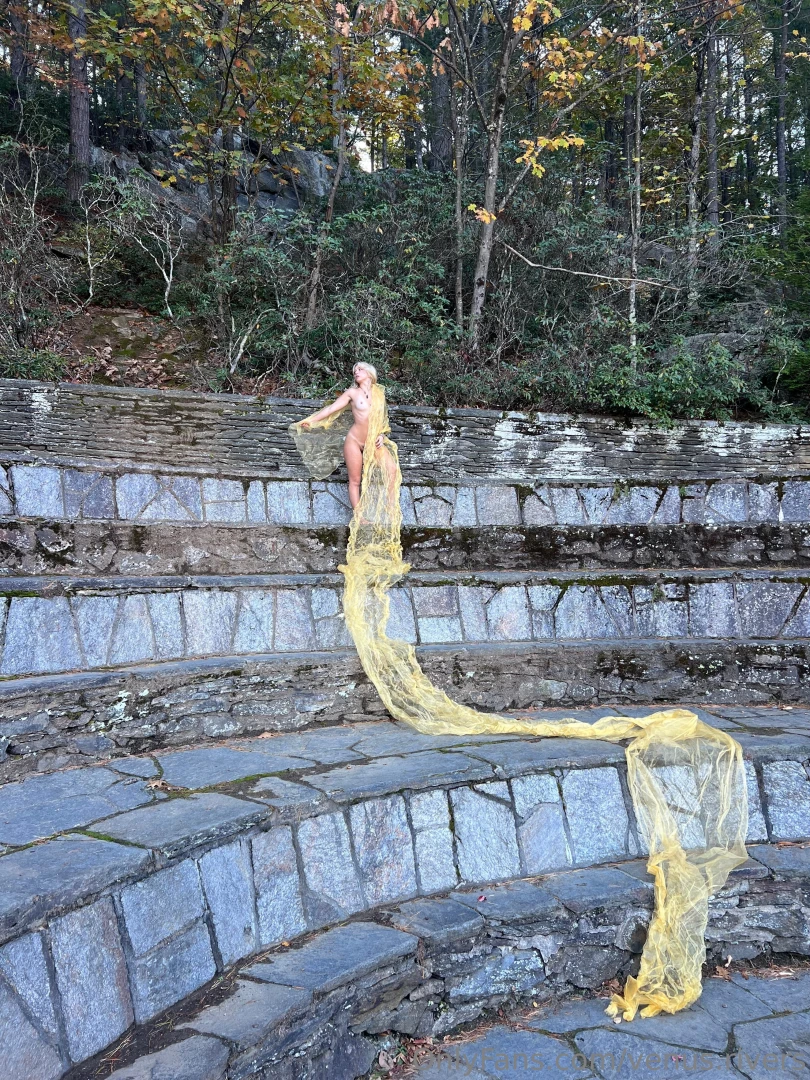 Some sneak peaks from my shoot this fall absolutely magical part 2 