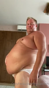 bigdamien - Getting so fat and it turns me on so much playing with the belly and 