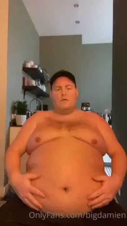 Rubbed some oil on my huge belly after stuffing myself and it feels so 
