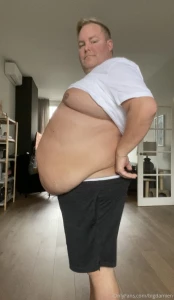 For all of you who like fat guys in tight clothes here i am in my new part 8