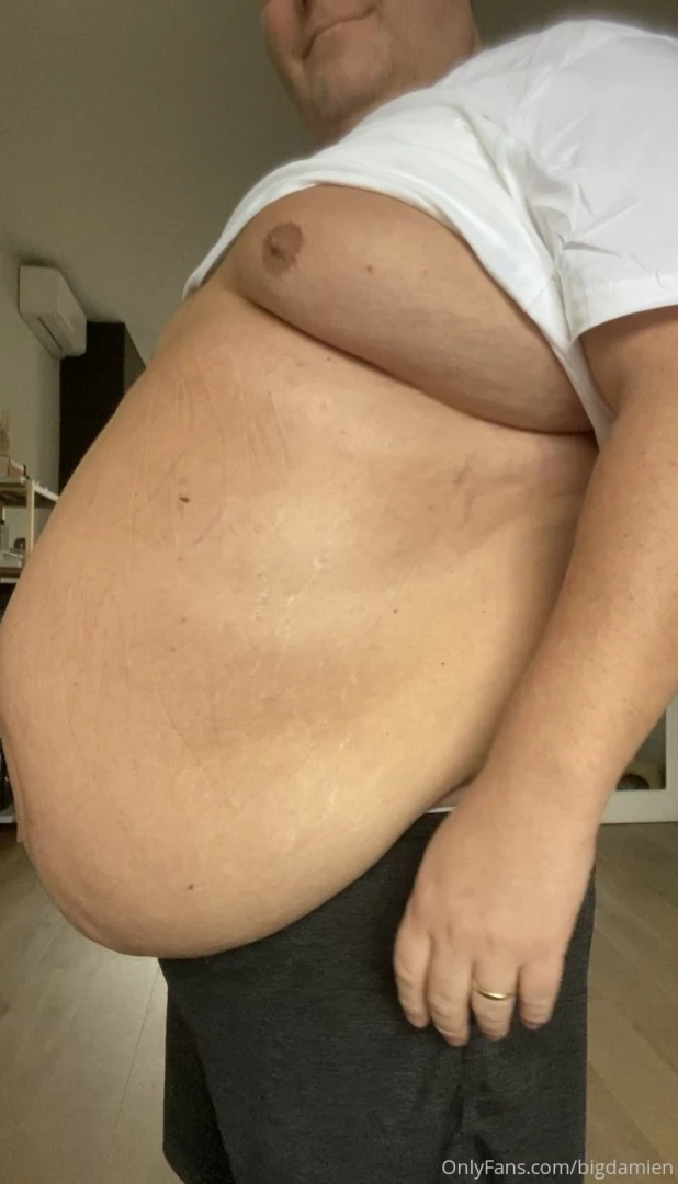 For all of you who like fat guys in tight clothes here i am in my new part 5 