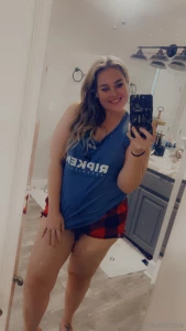 Your girl has had a long week buy me a drink and make it better