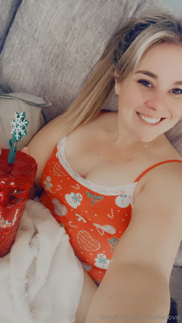 Merry christmas to all my favorite people 