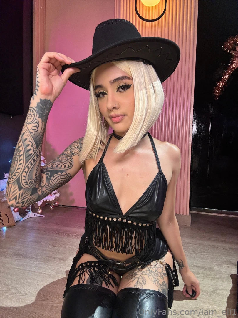 Eli cowgirl i really like use shorts leggings if leather 