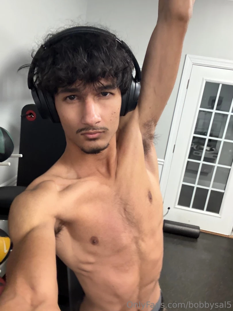 Who likes armpit hair 