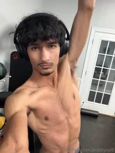 Who likes armpit hair