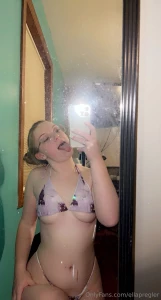 Hey sexy daddies message me for anything you would like to see