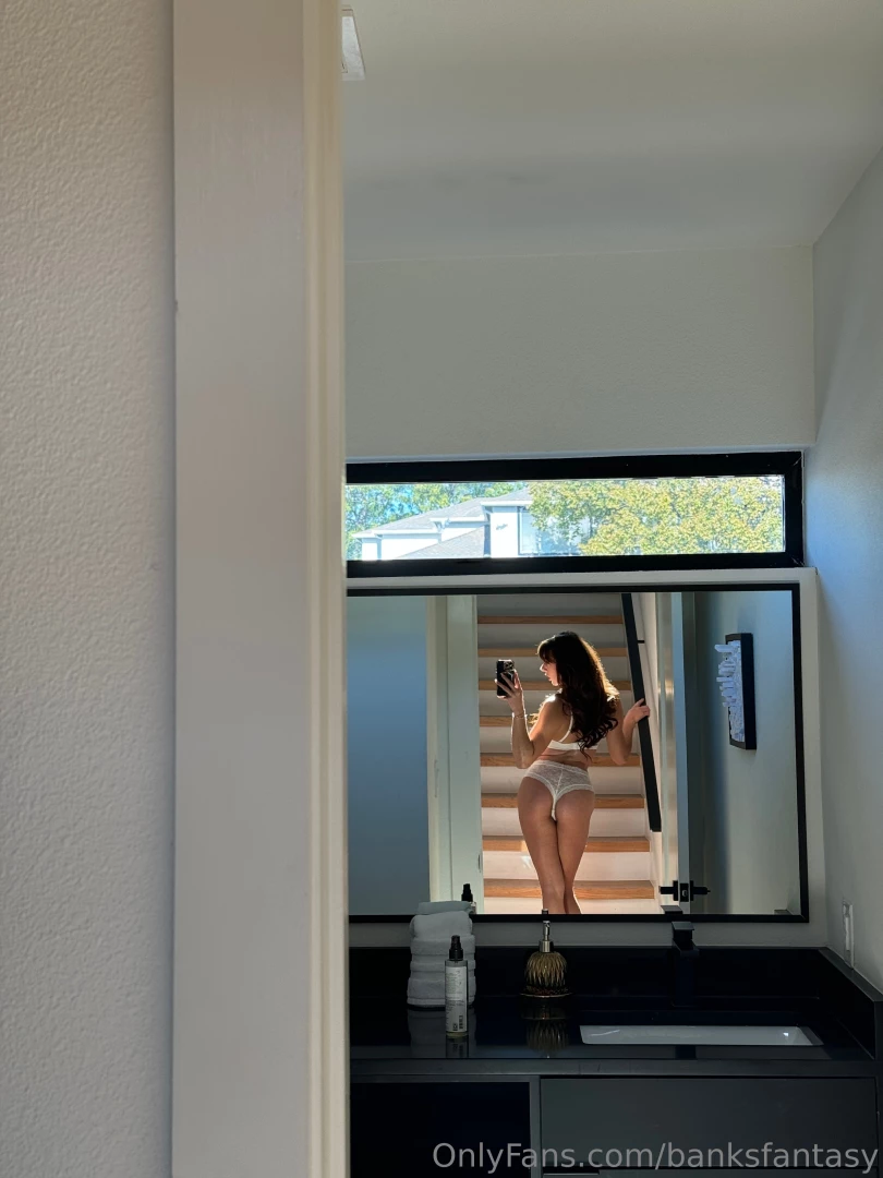 I think you should come here on your lunch break 