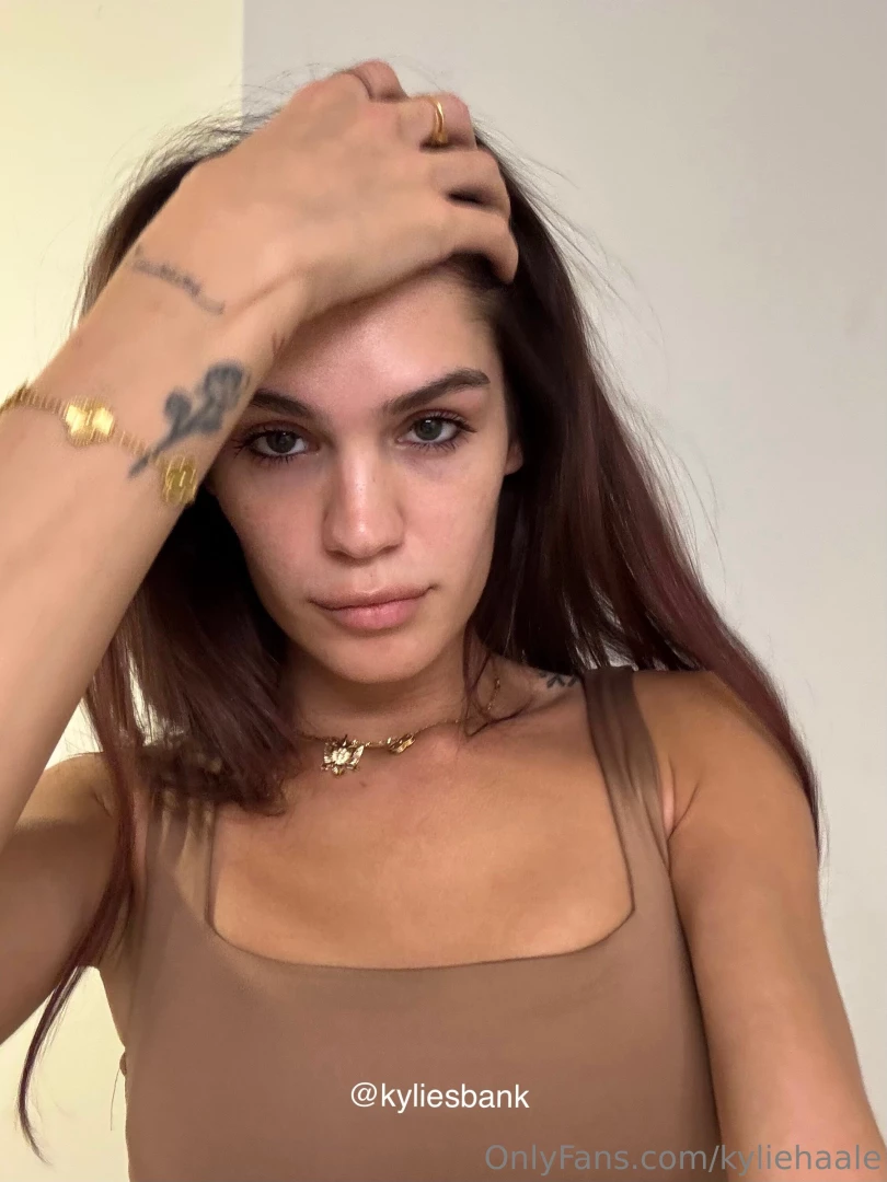 Immmm back 