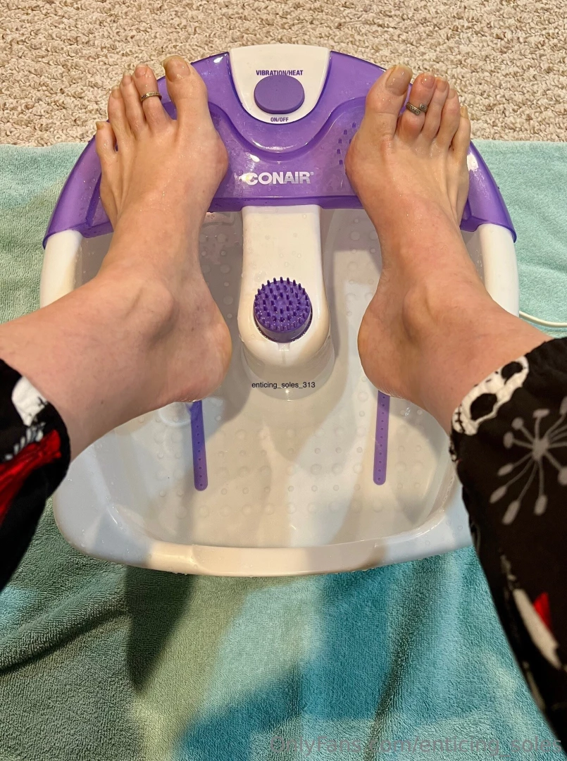 It s so cold in the d gotta warm up my tootsies part 1 