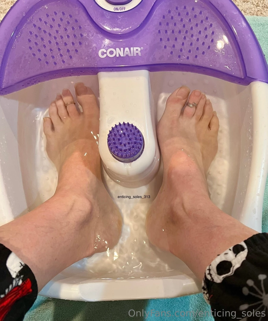 It s so cold in the d gotta warm up my tootsies part 2 