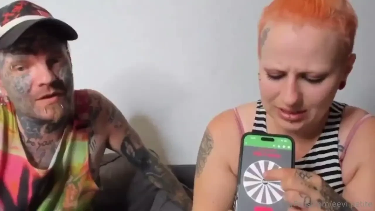 Eilinen live sive sti vaatteet p ll koska mun iti on meill yrit n tehd 