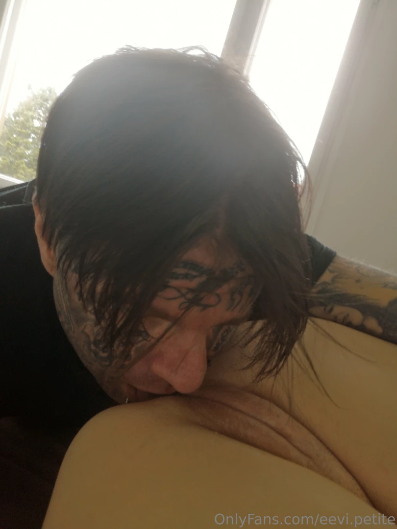 Nuole mun pillua ja peppua ja k yt mua rakkaudella teid n eevi lick my part 9 