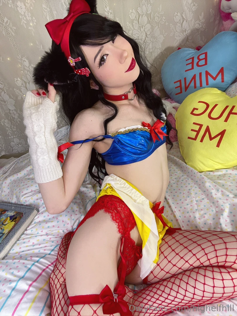 I was going for catgirl snow white but the longer i look the more it s part 35 