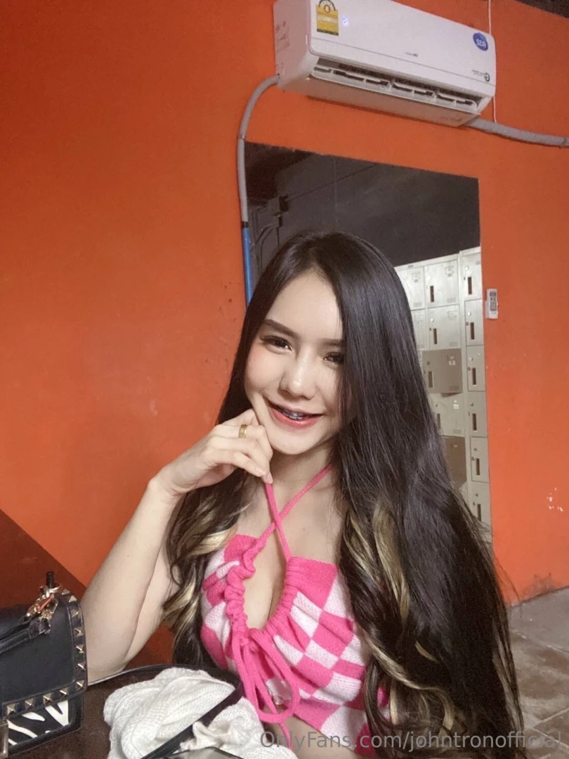 Mai being supercute 