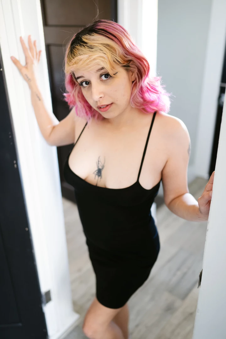 How do you think mona will spend her year if you know me this ll be part 9 