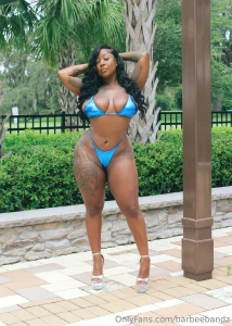 It gets hotter with every pic but the real meltdown s in your messages part 1